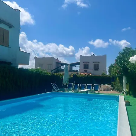 בית נופש Perla Bianca Home, Forio *